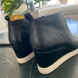 Linea Paolo Felicia Wedge Sneaker
